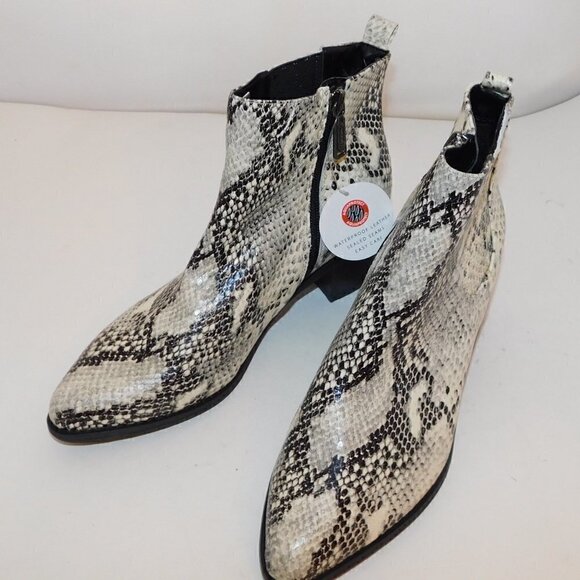 BLONDO Elvina Snake Print Chelsea Boot 8 New - Picture 4 of 6
